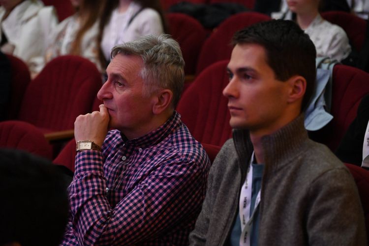 77 юних астрономів з усієї країни змагаються в Ужгороді за звання найкращого