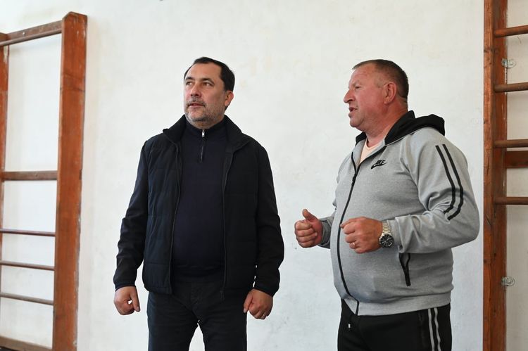 Юрій Гузинець відвідав заклади освіти Берегівського району