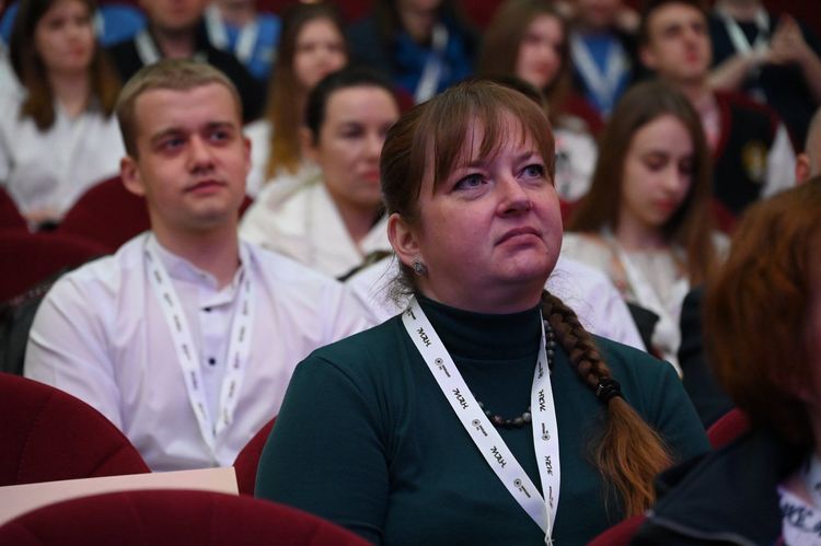 77 юних астрономів з усієї країни змагаються в Ужгороді за звання найкращого