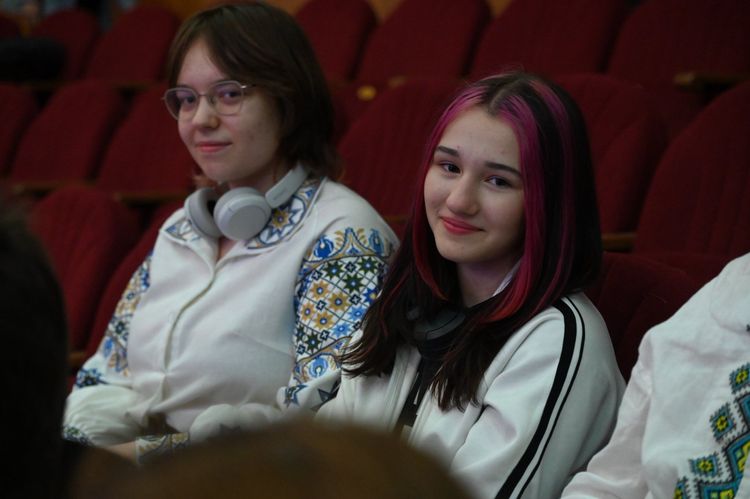77 юних астрономів з усієї країни змагаються в Ужгороді за звання найкращого