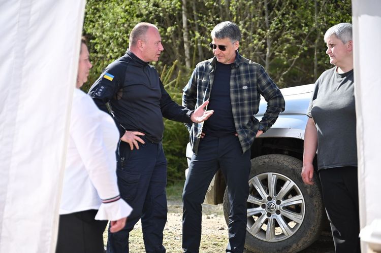 На Мукачівщині другу добу триває ліквідація масштабної лісової пожежі