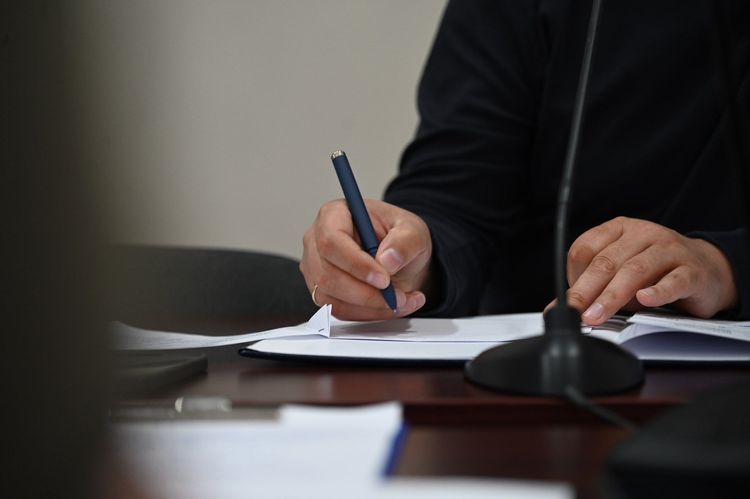 Комісія з питань ТЕБ та НС скоординувала кроки для ліквідації масштабної пожежі на Воловеччині