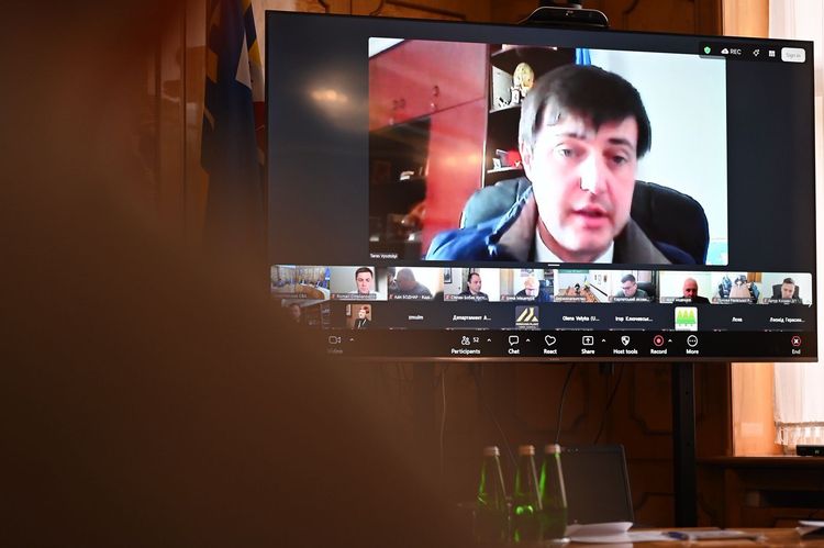 Виклики і пріоритети розвитку деревообробної та меблевої галузей обговорили в ОВА
