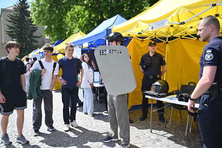 «Платформа твоїх можливостей»: в Ужгороді відбувся обласний фестиваль кар’єри