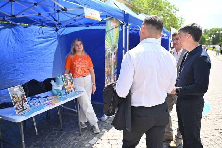 «Платформа твоїх можливостей»: в Ужгороді відбувся обласний фестиваль кар’єри