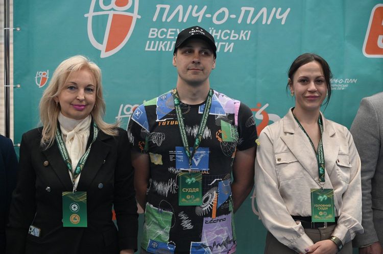 «Пліч-о-пліч»: в Ужгороді провели обласні змагання з черлідингу