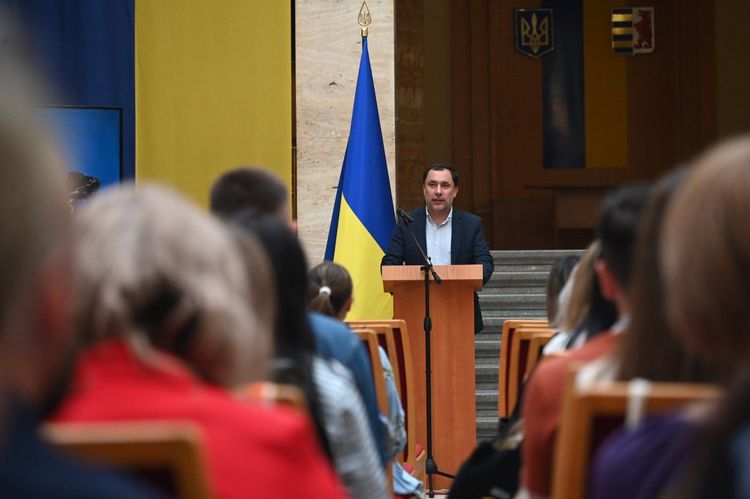 Ужгород об’єднав найкращих педагогів України на фіналі «Учитель року – 2026»