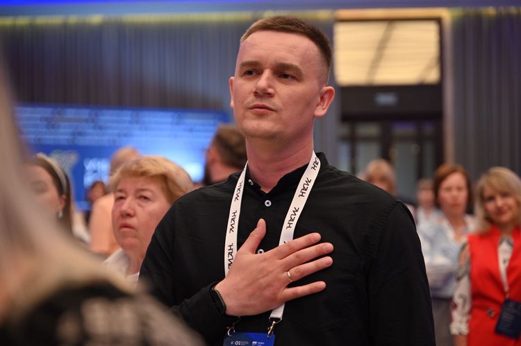 Закарпатець Іван Коперльос переміг у Всеукраїнському конкурсі «Учитель року – 2026»