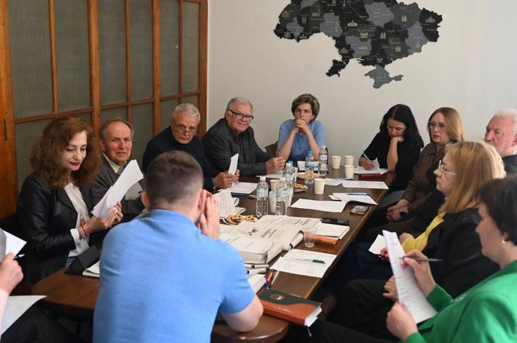 За кошти обласного бюджету світ побачать 13 нових книг місцевих авторів 