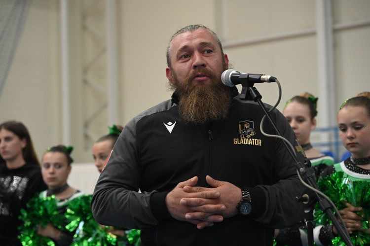 «Пліч-о-пліч»: в Ужгороді провели обласні змагання з черлідингу
