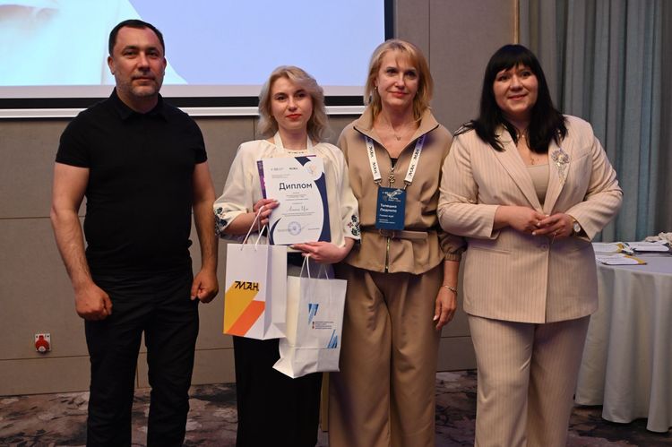Закарпатець Іван Коперльос переміг у Всеукраїнському конкурсі «Учитель року – 2026»