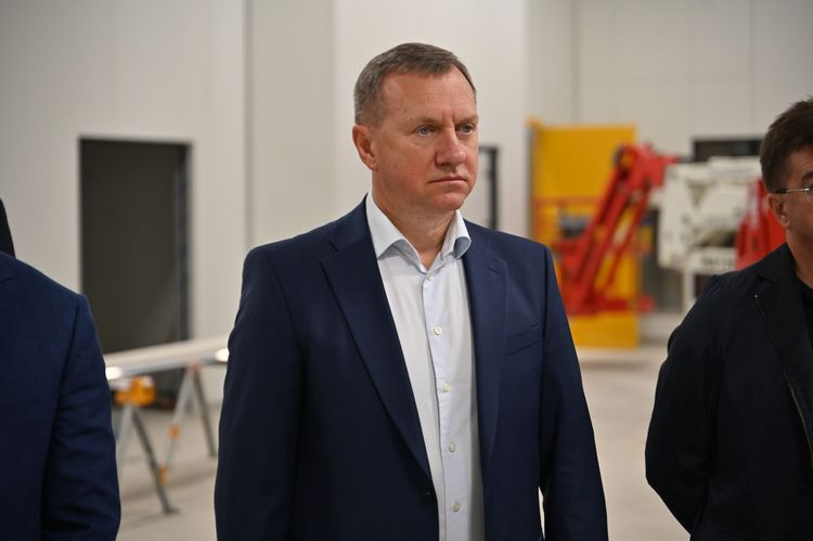 Мирослав Білецький та Віктор Микита оглянули будівництво інноваційного фармзаводу на Закарпатті