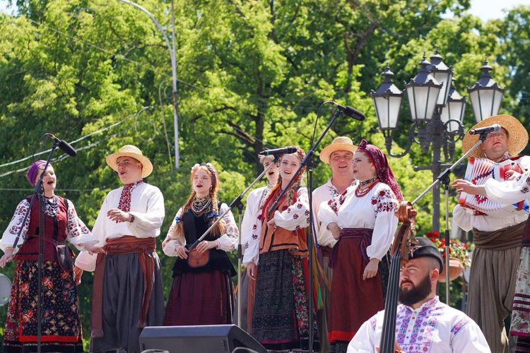 На Закарпатті відбувся І Відкритий фольклорний фестиваль-конкурс «Шовкова косиця»