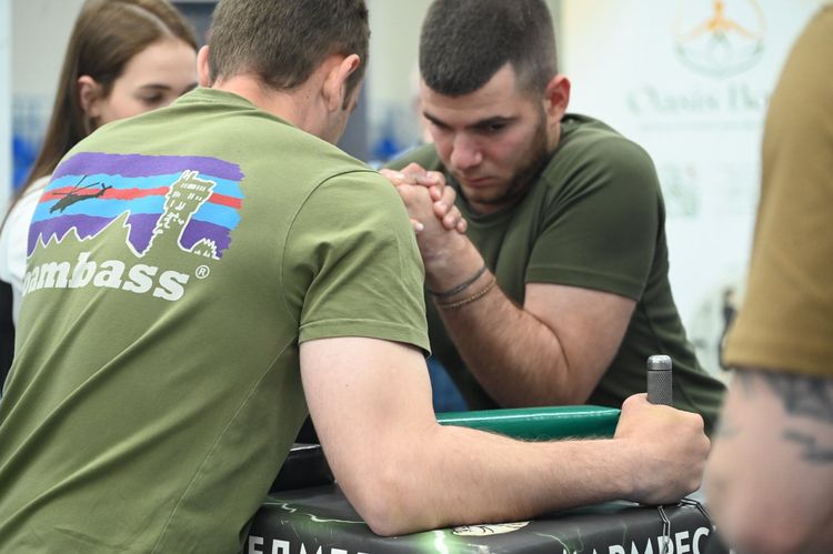 В Ужгороді відбувся обласний чемпіонат з армрестлінгу на підтримку Сил оборони України
