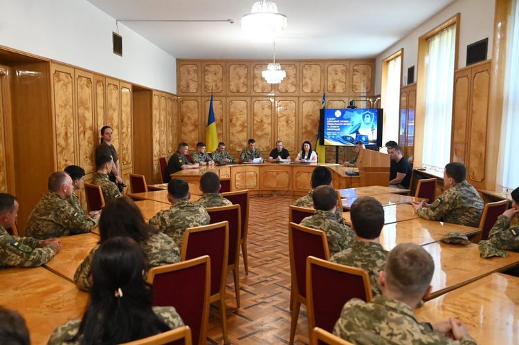 У Закарпатській ОВА відзначили фахівців Держспецзв’язку
