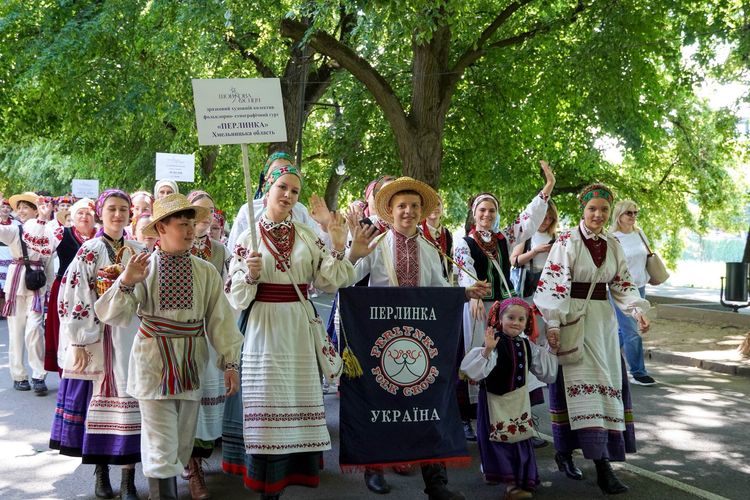 На Закарпатті відбувся І Відкритий фольклорний фестиваль-конкурс «Шовкова косиця»