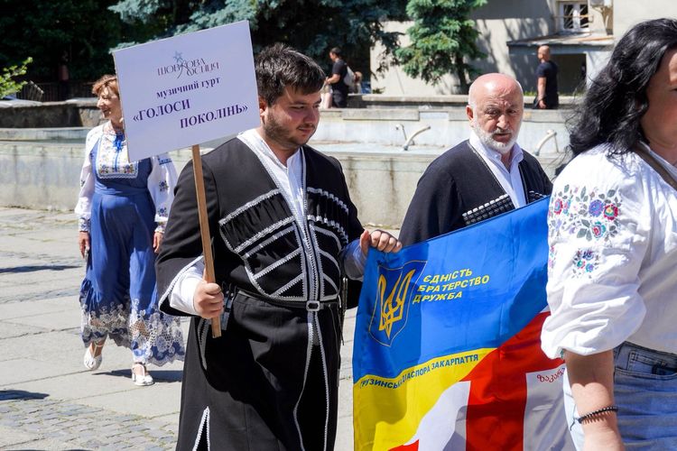 На Закарпатті відбувся І Відкритий фольклорний фестиваль-конкурс «Шовкова косиця»