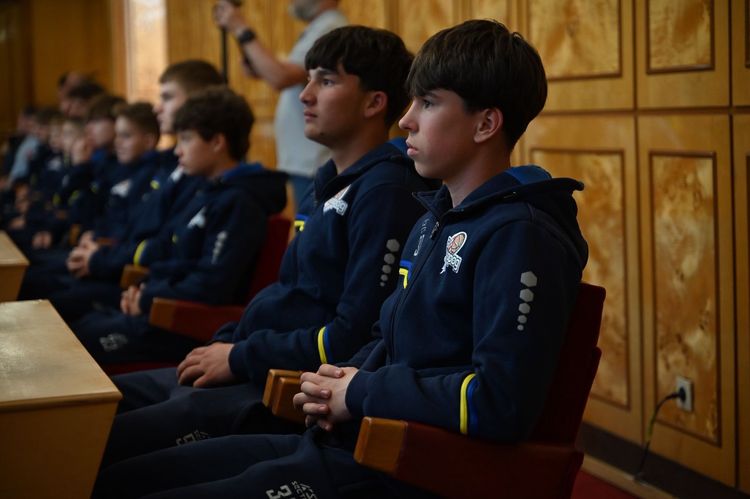 Заступник міністра молоді та спорту зустрівся із представниками спортивної спільноти Закарпаття