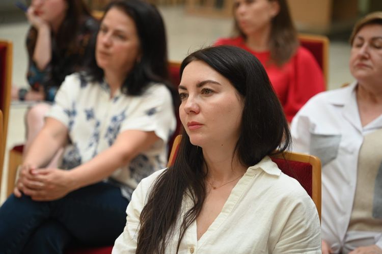 Працівники ОВА вдосконалювали навички інклюзивної комунікації та етичного спілкування