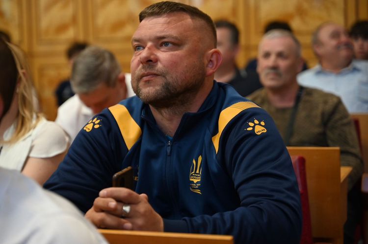 Заступник міністра молоді та спорту зустрівся із представниками спортивної спільноти Закарпаття