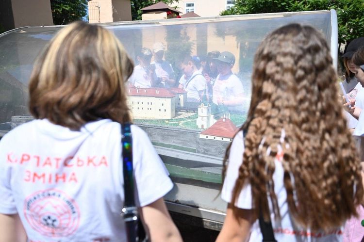Понад 240 дітей відпочивають на Закарпатті в межах проєкту «Карпатська зміна»