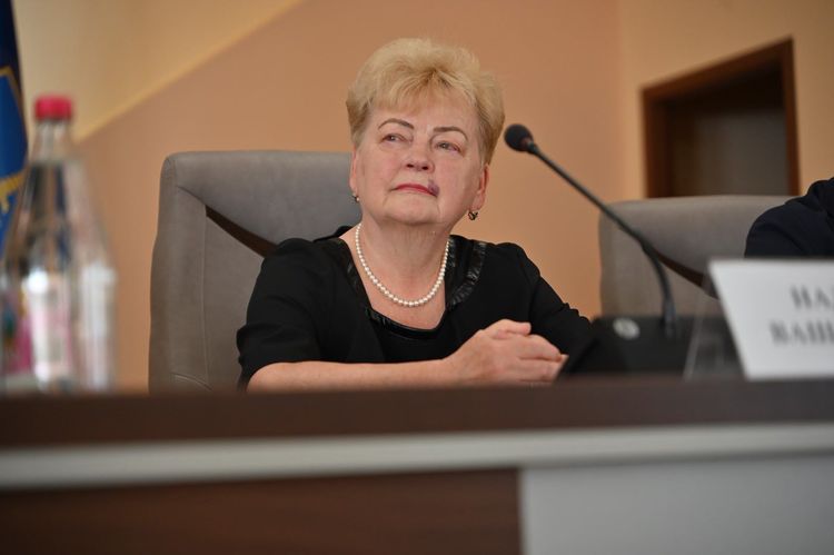 На Закарпатті відзначили працівників господарського суду з нагоди професійного ювілею