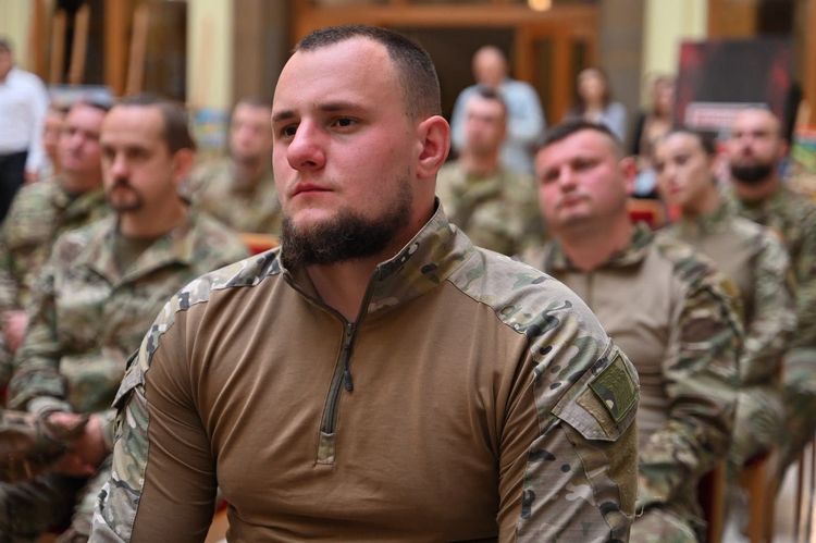 В атріумі ОВА нагородили бійців батальйону «Стрілецький»
