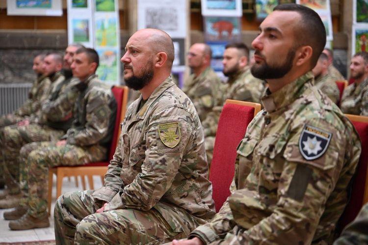 В атріумі ОВА нагородили бійців батальйону «Стрілецький»