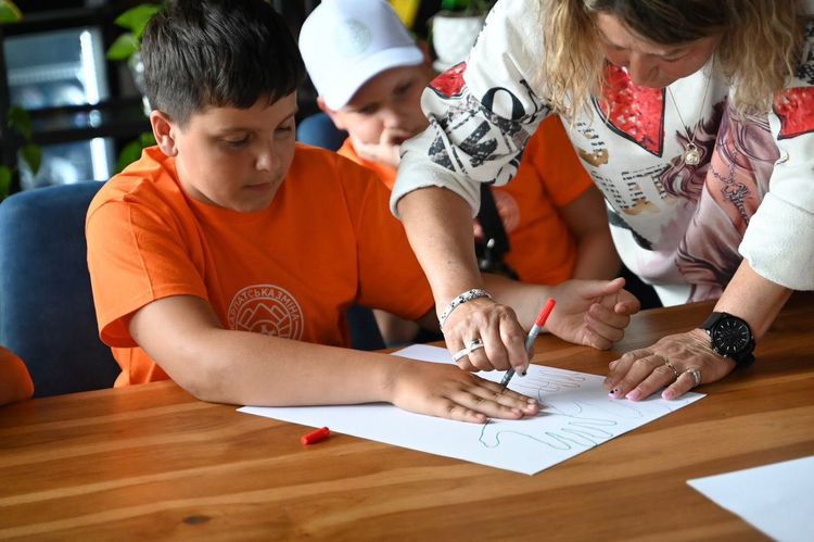 «Карпатська зміна» у Хусті: Мирослав Білецький відвідав табір для дітей із Київщини