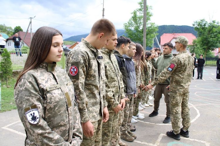 На Закарпатті відбувся військово-патріотичний вишкіл «Вовкулака»