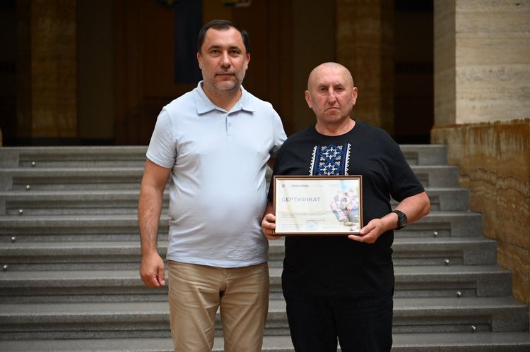 38 родин закарпатських військових та ветеранів отримали сертифікати на житло