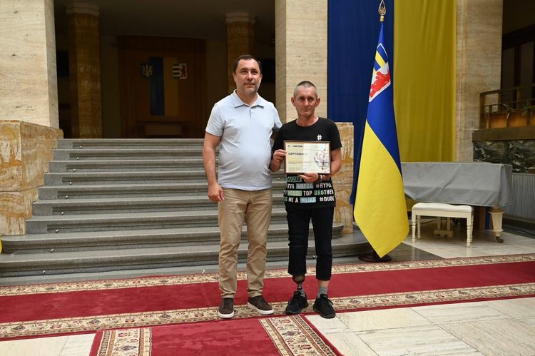 38 родин закарпатських військових та ветеранів отримали сертифікати на житло