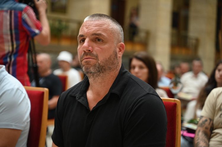 38 родин закарпатських військових та ветеранів отримали сертифікати на житло