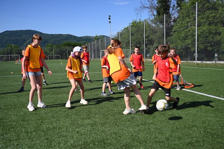 Очільники Закарпаття та Київщини зіграли у футбол з учасниками «Карпатської зміни» в Хусті