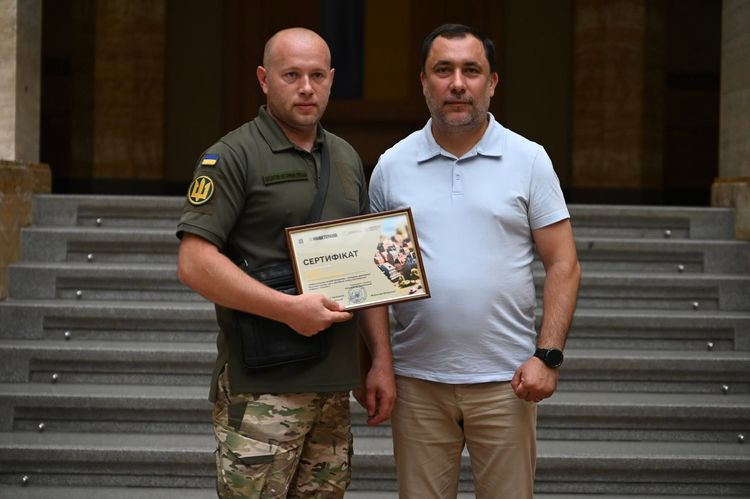 38 родин закарпатських військових та ветеранів отримали сертифікати на житло