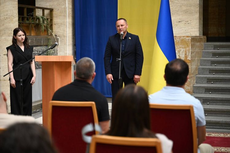 38 родин закарпатських військових та ветеранів отримали сертифікати на житло