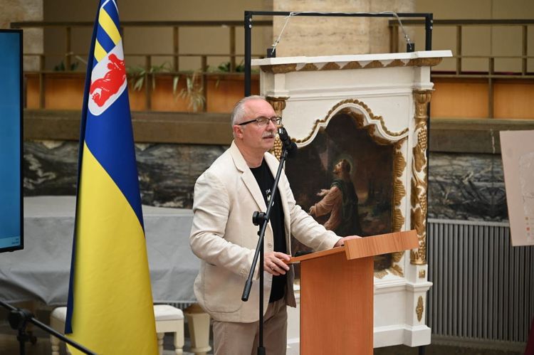 Студентки Закарпатської академії мистецтв відреставрували сакральні пам'ятки XVIII–XIX ст.