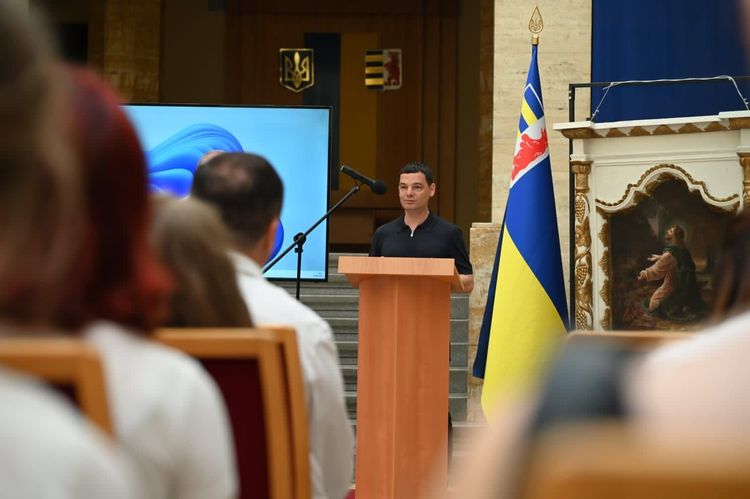 Студентки Закарпатської академії мистецтв відреставрували сакральні пам'ятки XVIII–XIX ст.
