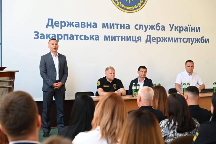 Колектив Закарпатської митниці привітали з професійним святом