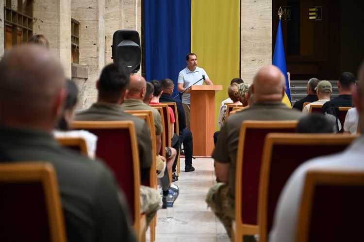 38 родин закарпатських військових та ветеранів отримали сертифікати на житло