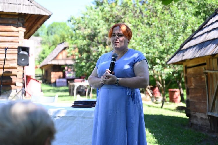 «Моя сім’я – мій оберіг»: в Ужгороді відзначили переможців обласного фотоконкурсу