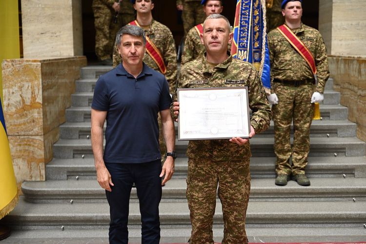 Закарпатських нацгвардійців відзначили з нагоди Дня Конституції України