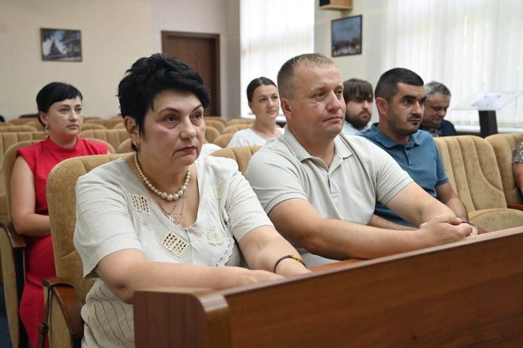 Ростислав Пріцак вручив почесні відзнаки провідним архітекторам Закарпаття
