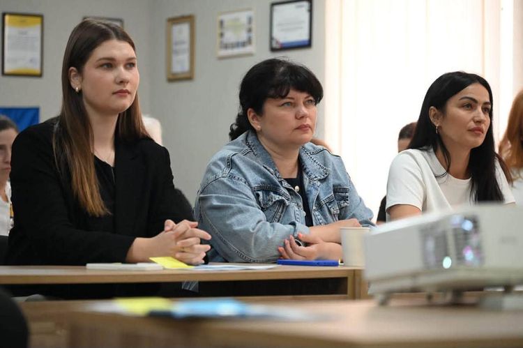 В Ужгороді стартував дводенний тренінг «Безбар’єрність. Коректна комунікація»