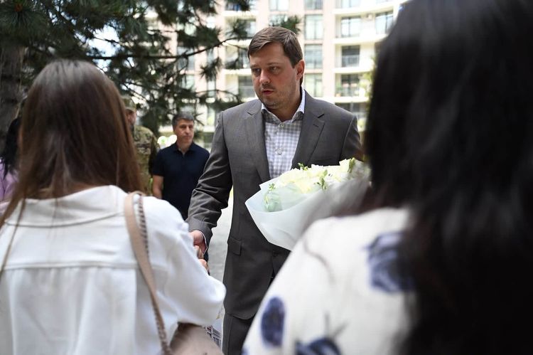 В Ужгороді три родини військових отримали нове житло 