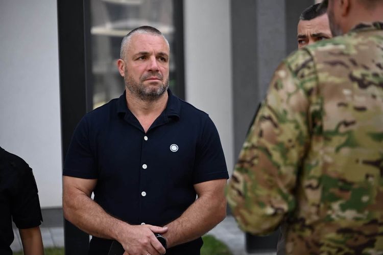 В Ужгороді три родини військових отримали нове житло 