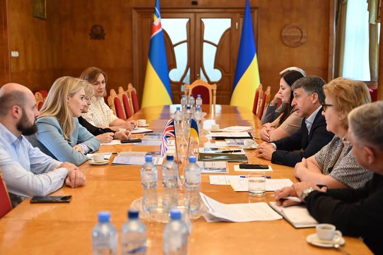Закарпаття посилює співпрацю зі Сполученим Королівством