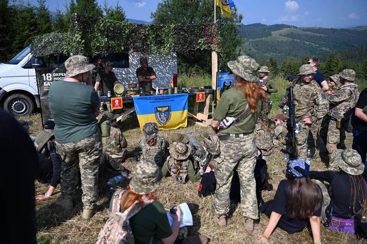 Близько 800 учасників об’єднав військово-патріотичний збір «Карпатський щит 2026» на Хустщині