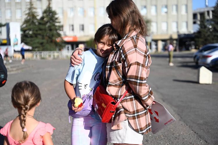 Діти військовослужбовців із Закарпаття та Сумщини вирушили на відпочинок до Австрії
