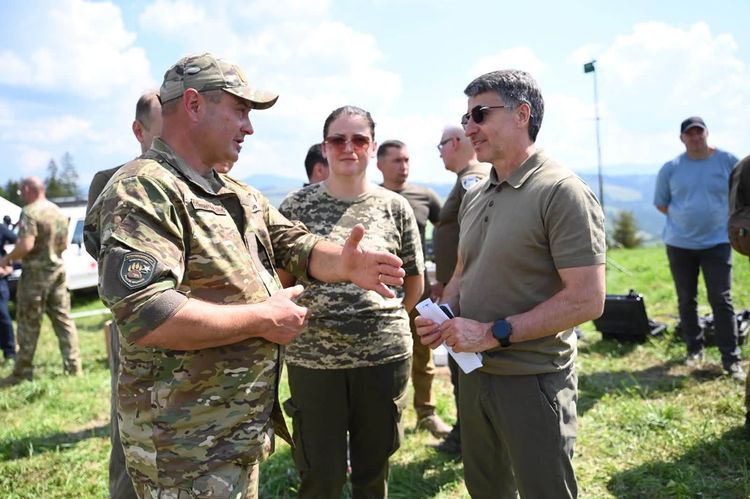 Близько 800 учасників об’єднав військово-патріотичний збір «Карпатський щит 2026» на Хустщині